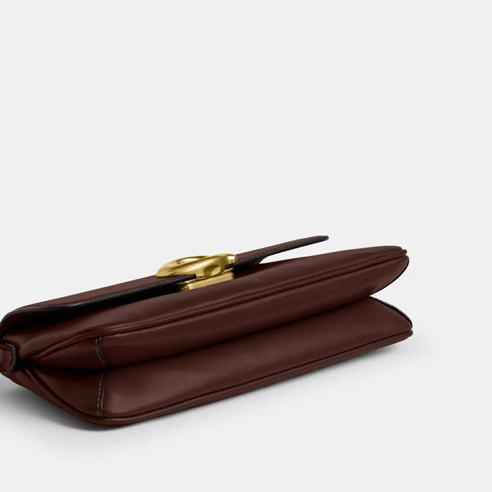 Jet Shoulder Bag