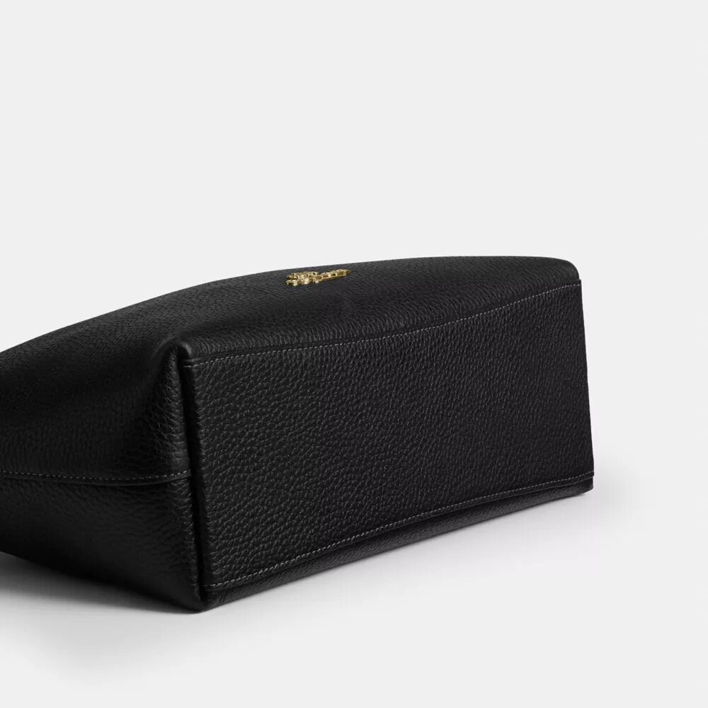 Laurel Shoulder Bag
